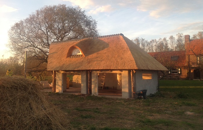 nieuw rieten dak Zuienkerke - West-Vlaanderen